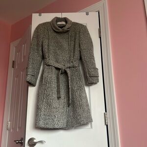 Tahari Wool blend warm coat